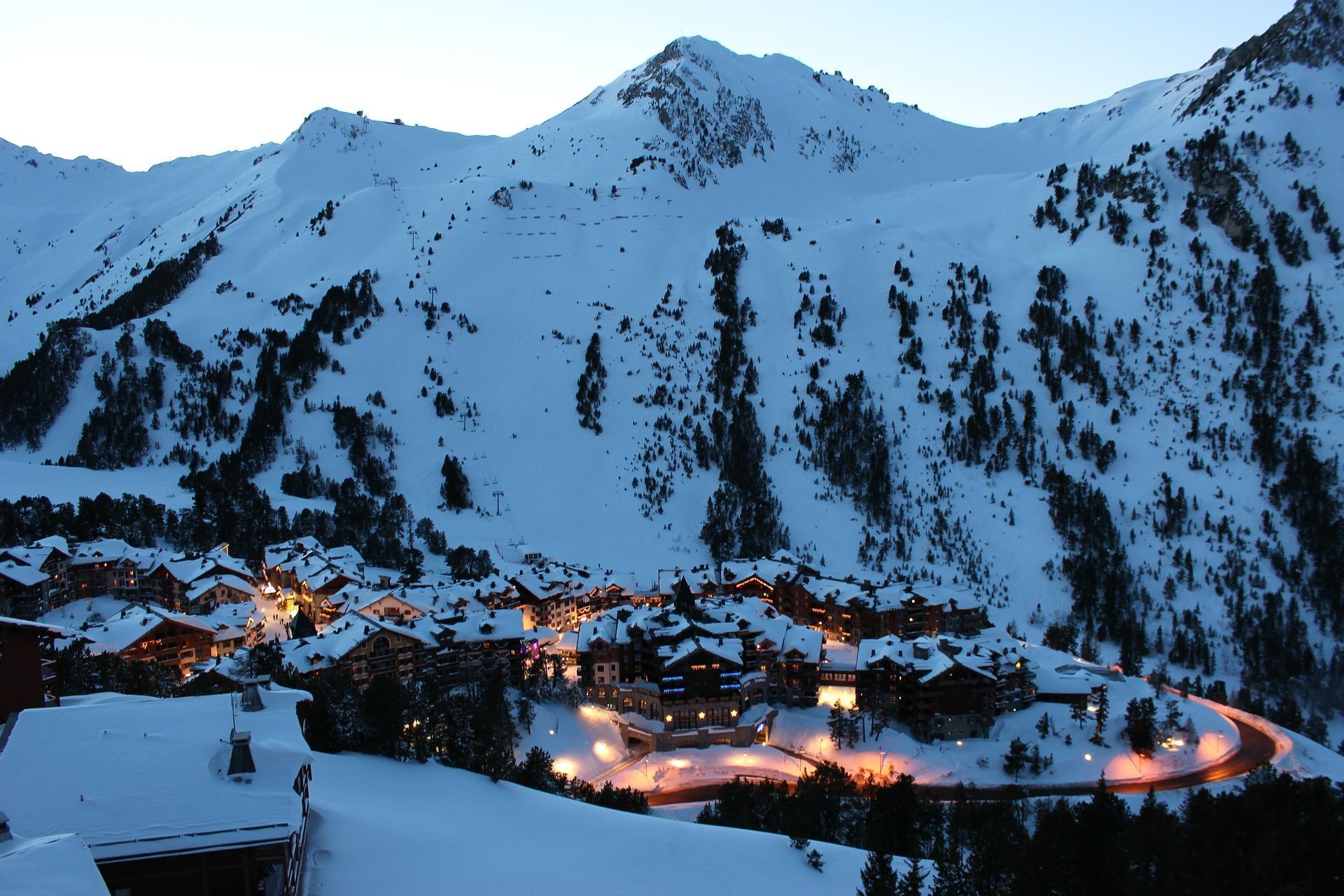 VIP Ski falls into administration